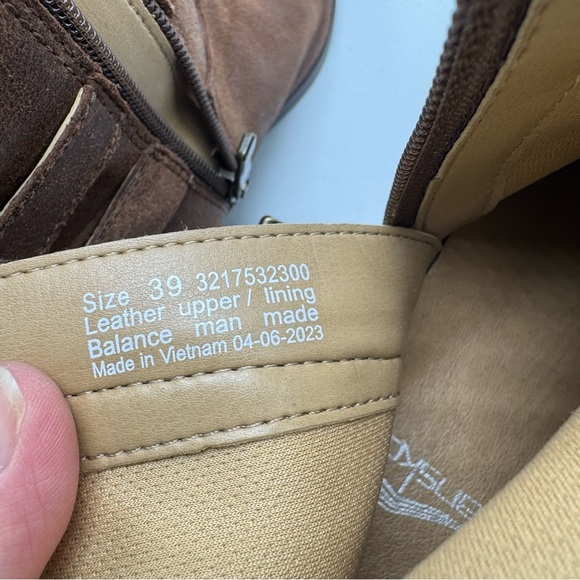 Dansko Cagney Boot Womens Size 39 US 8.5/9 Brown Suede Leather Block Heel Bootie - Picture 11 of 11